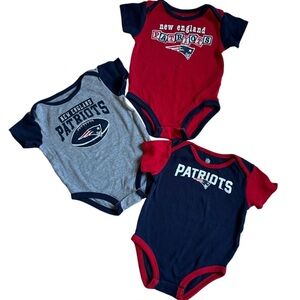 NFL New England Patriots Kids Bodysuit Set of 3  - Red, Gray, and Blue size 18M
